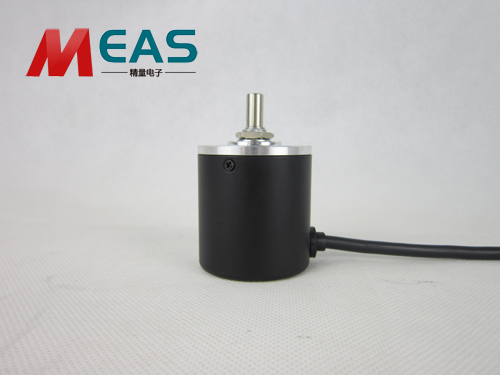 拉線編碼器轉動時為輸出脈沖,通過計數設備來知道其位置,當編碼器不動或停電時,依靠計數設備的內部記憶來記住位置。這樣,當停電后,編碼器不能有任何的移動;當來電工作時,編碼器輸出脈沖過程中,也不能有干擾而丟失脈沖,不然,計數設備記憶的零點就會偏移,而且這種偏移的量是無從知道的,只有錯誤的生產結果出現后才能知道. 拉線編碼器轉動時為輸出脈沖,通過計數設備來知道其位置,當編碼器不動或停電時,依靠計數設備的內部記憶來記住位置。這樣,當停電后,編碼器不能有任何的移動;當來電工作時,編碼器輸出脈沖過程中,也不能有干擾而丟失脈沖,不然,計數設備記憶的零點就會偏移,而且這種偏移的量是無從知道的,只有錯誤的生產結果出現后才能知道.