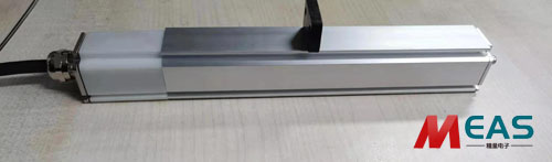 磁致伸縮位移傳感器在波導(dǎo)管外產(chǎn)生一個圓周磁場 磁致伸縮位移傳感器在波導(dǎo)管外產(chǎn)生一個圓周磁場