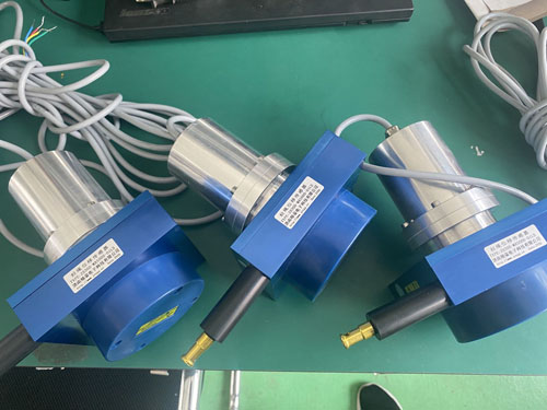 防水拉線位移編碼器信號(hào)輸出根據(jù)上位機(jī)軟件接收形式進(jìn)行確認(rèn) 防水拉線位移編碼器信號(hào)輸出根據(jù)上位機(jī)軟件接收形式進(jìn)行確認(rèn)